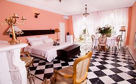 Suite501